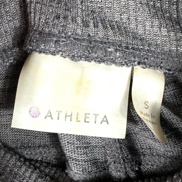 Athleta Downplay Shortie Activewear Workout Shorts, Heathered Grey, Size Small - Picture 4 of 10